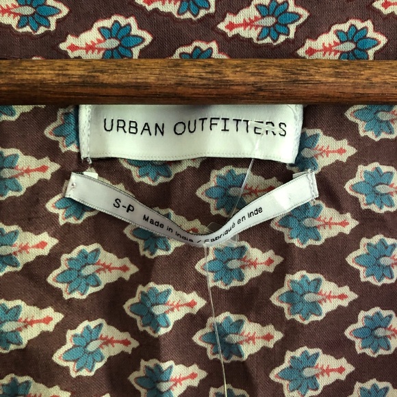 Urban Outfitters Floral Dress - Picture 4 of 6